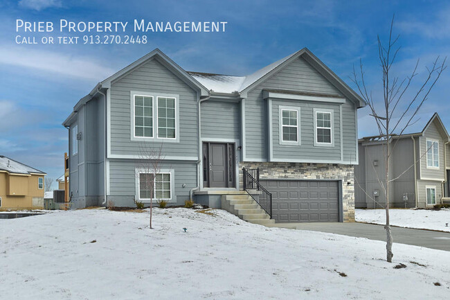Building Photo - 31490 W 170th Terrace Rental