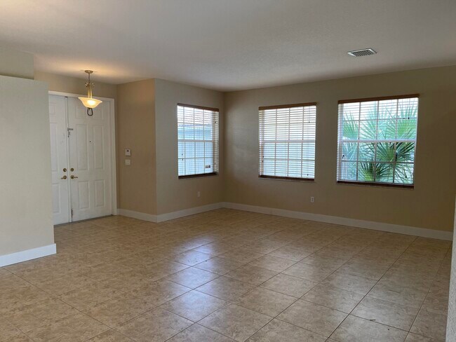 Photo - 9074 Dupont Pl