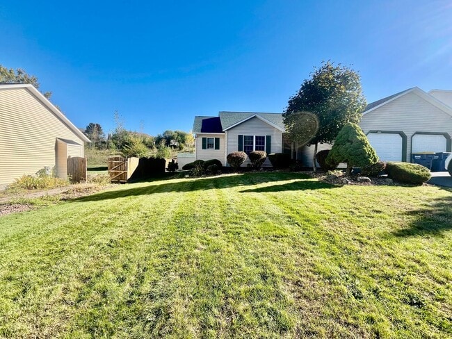 Photo - 336 Westlind Rd