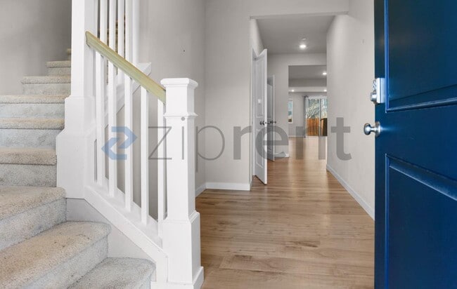 Photo - 18823 111th Ave E