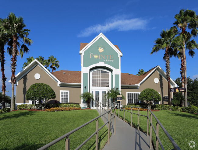 Clubhouse Exterior - Pointe at Central Rental