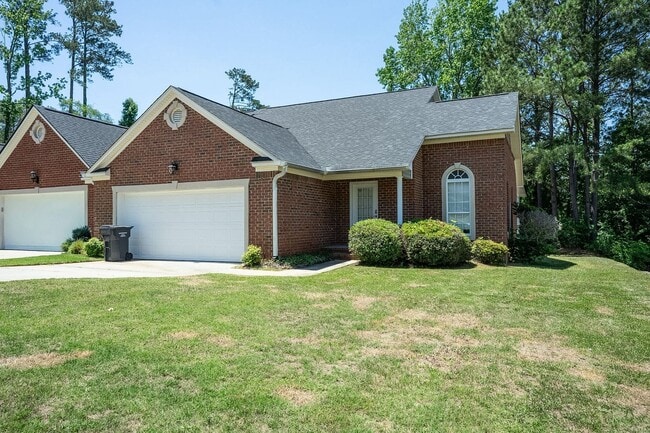 Photo - 537 Cedar Rock Dr