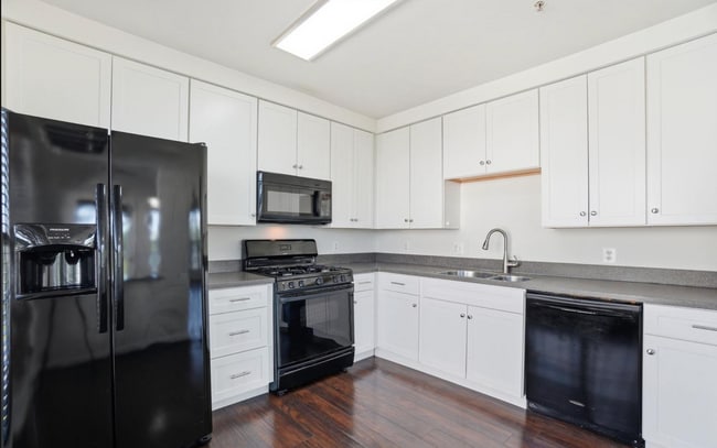 Photo - 2494 Quick St Unit 2494 Quick Street, Apt 303