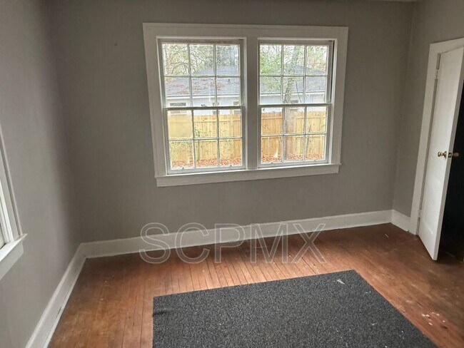 Photo - 414-B E Charlotte Ave