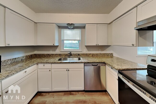 Photo - 6301 Ivory Palm Dr