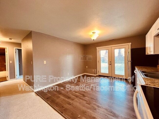 Photo - 4215 N Vassault St