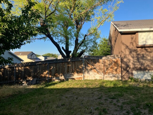 Side gate - 4072 S 4650 W