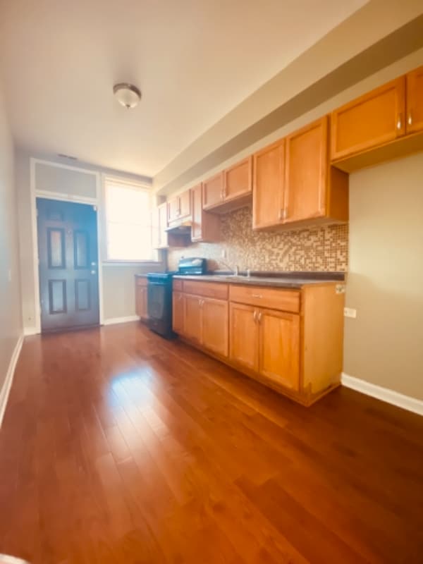 Photo - 4147 S Prairie Ave Unidad 3N