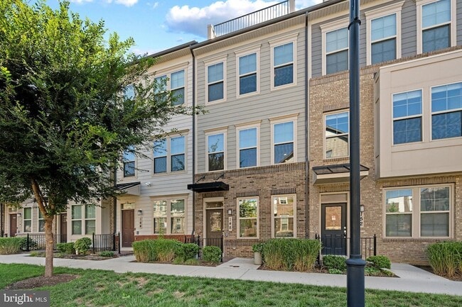 Photo - 148 Stowe Dr