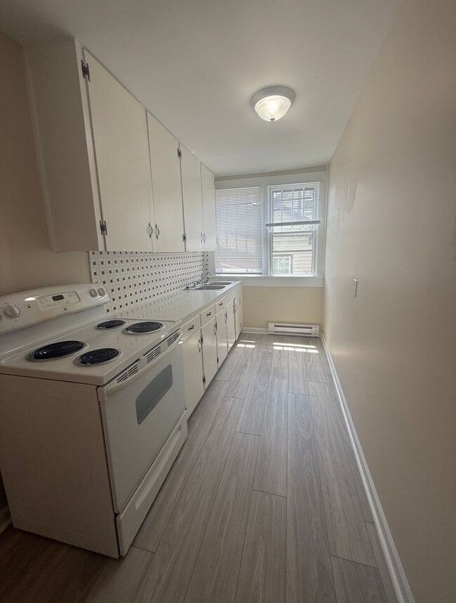 Photo - 1429 W. Fourth St. Unidad 1429 W. Fourth St. A