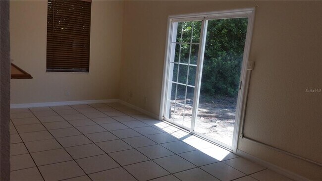 931 Cedar Cir