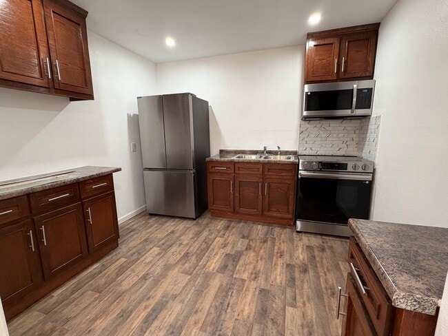 Photo - 715 N Kelly Ave