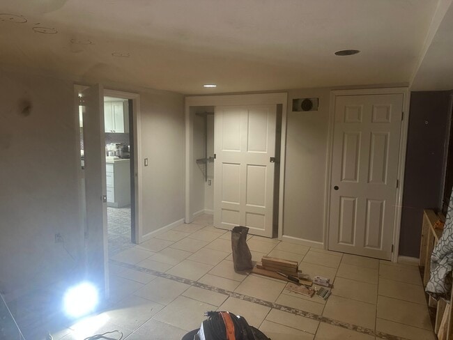 Photo - 228 7th Ln Unidad inlaw