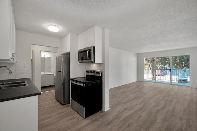 Photo - Parkside Manor Apartments