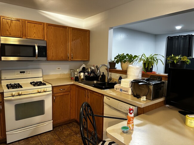 Photo - 811 Symphony Dr