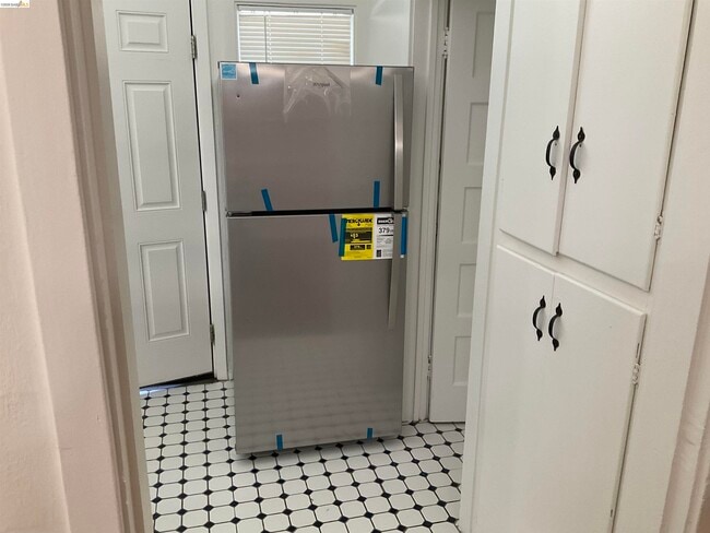 Photo - 512 E St Unit C