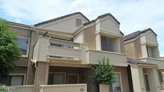 Building Photo - 2 Bed/2 Bath Condo in Tempe with Great Ame... Unit 130