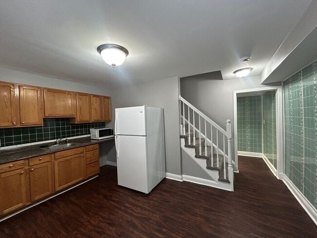 Photo - 2 Bedroom 1.5 Bathroom Home