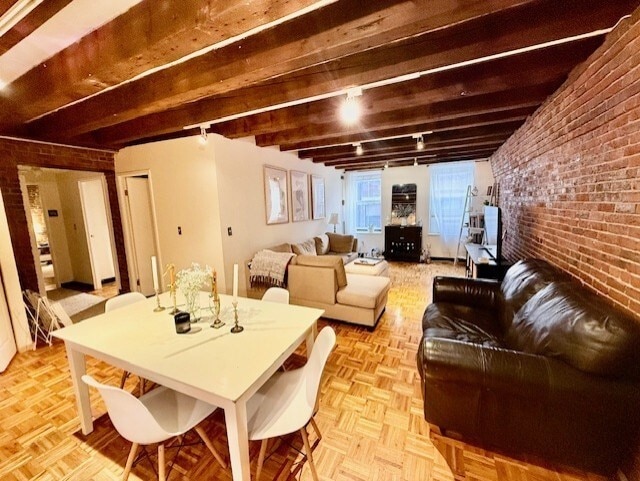 99 Fulton St Unit 2-2