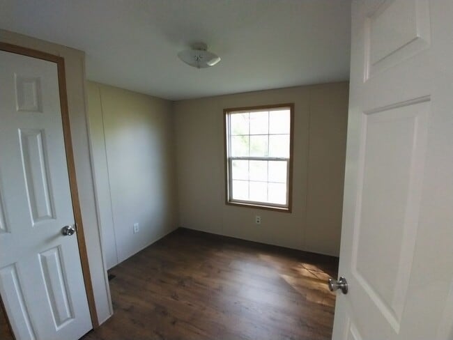 Photo - 1290 Claude Kelly Rd