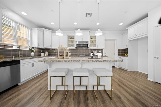 Photo - 145 Mongoose