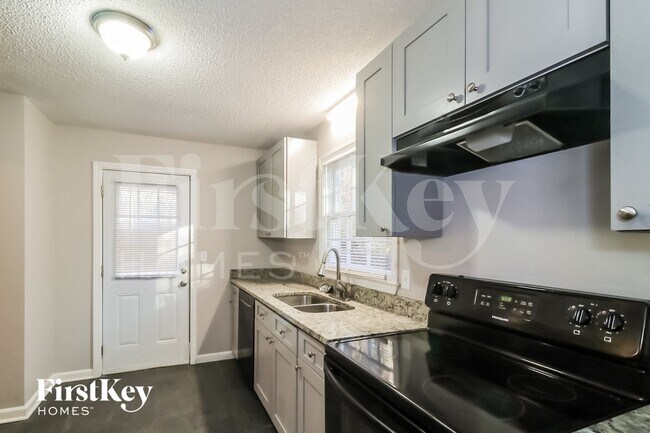 Photo - 55 Grant Dr NW