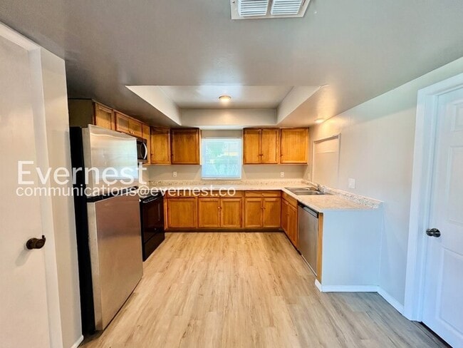 Photo - 4708 Harwich St