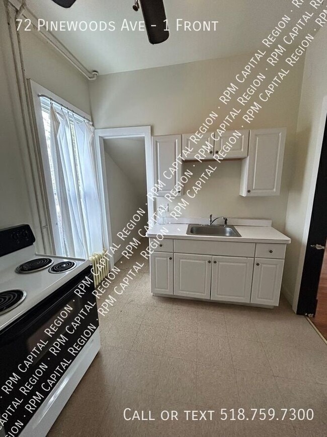 Photo - 72 Pinewoods Ave Unit 1 Front