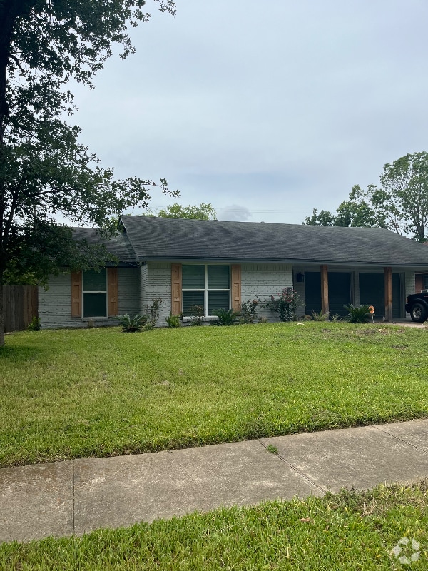 Building Photo - 1823 Shadow Bend Dr Rental