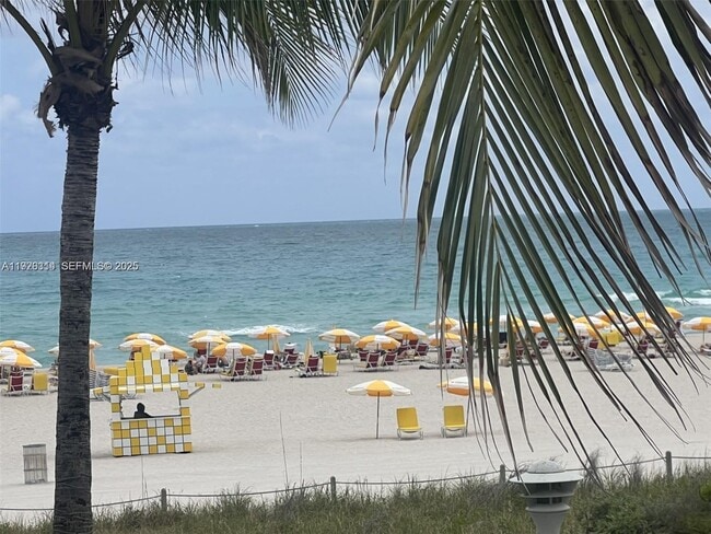 Building Photo - 100 Lincoln Rd Unit 430