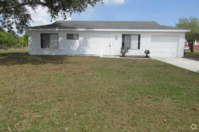 Building Photo - 2148 SE East Dunbrooke Cir Rental