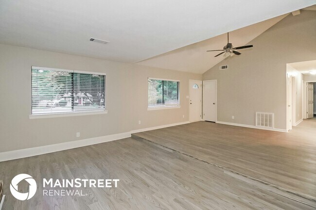 Photo - 10084 Silent Trail