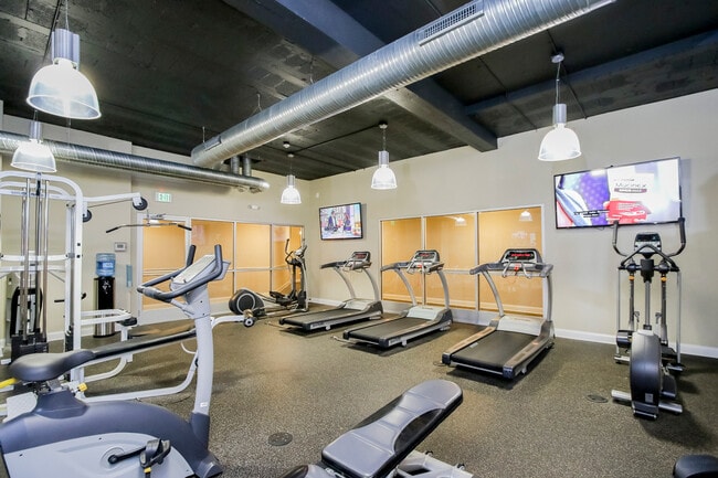 Harbor Hill Apartments