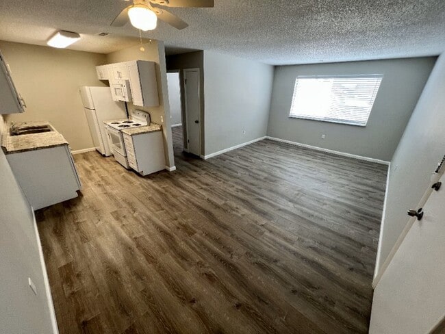 Photo - 221 Jessup St Unit 6