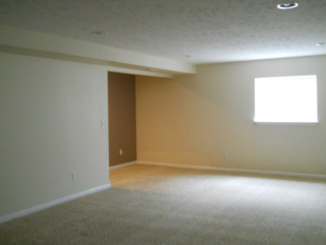 16807/16805 N. Mayfair