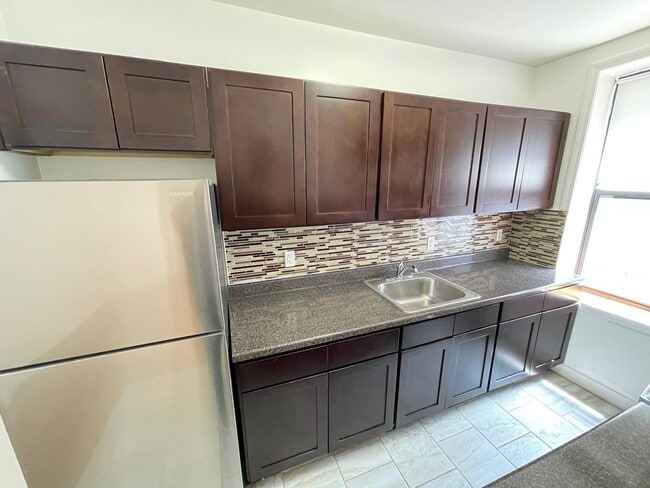 Photo - 75 Sherman Ave Unit 2D
