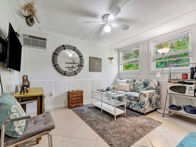 Photo - 5215 Calle De Costa Rica Unidad B