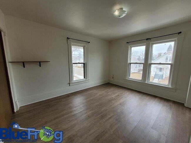Photo - 153a Brockway Ave
