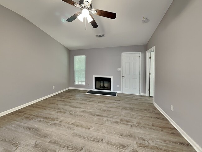 Photo - 447 Bald Eagle Way