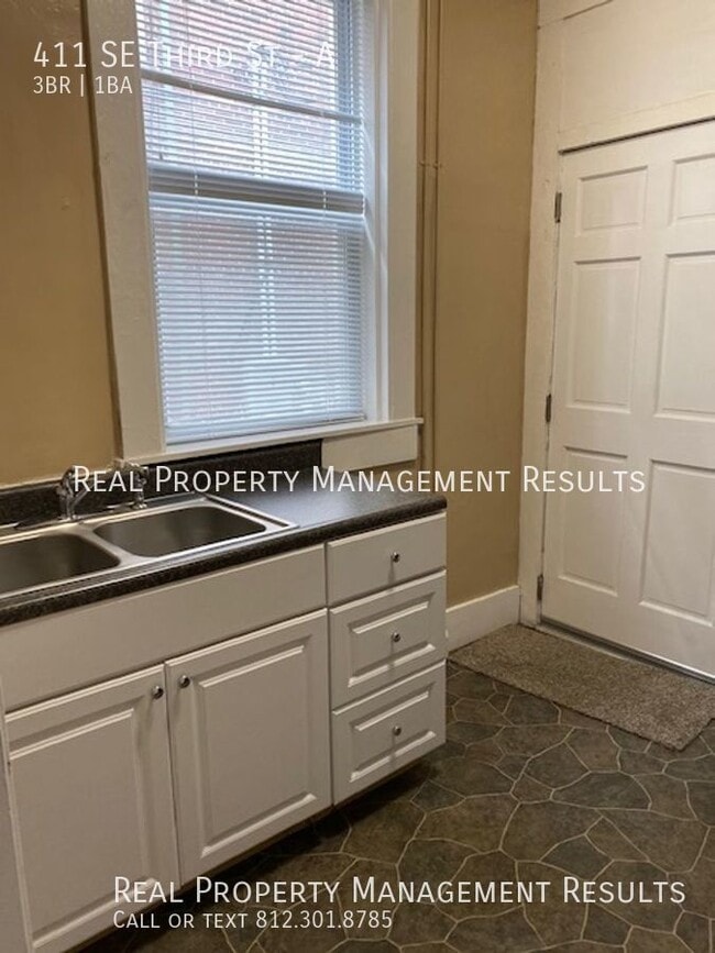 Photo - 411 SE Third St-A Unit A