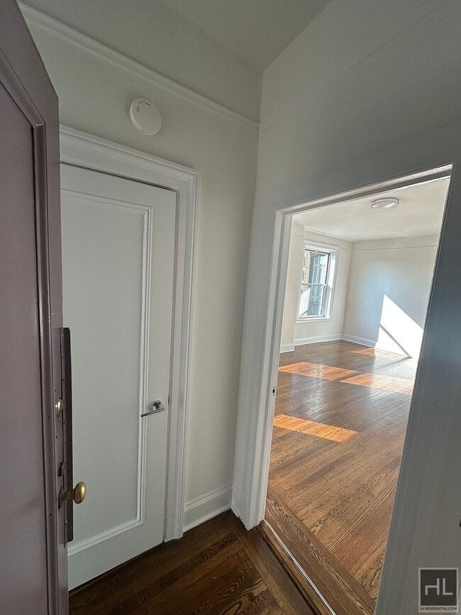 Building Photo - WEST 86 STREET Unit 9C Rental