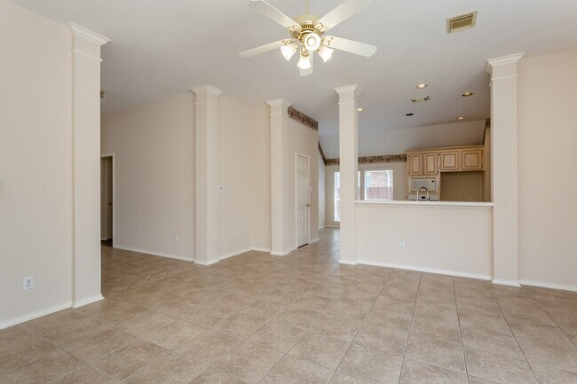 Photo - 21915 Rivergate Ct