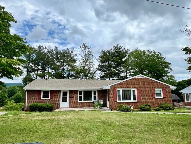 Photo - Oaklawn Avenue 3645/3647 Unidad 3647