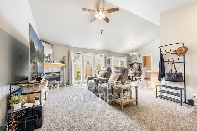 Photo - 10563 W Stonecrop Dr