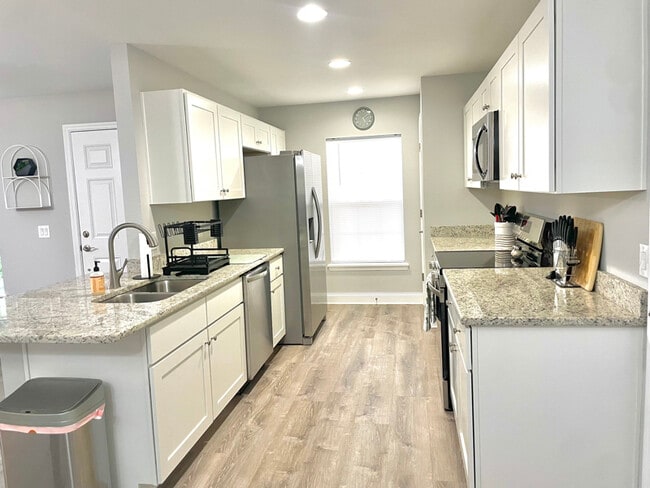 Photo - 1124 N Stella Ave