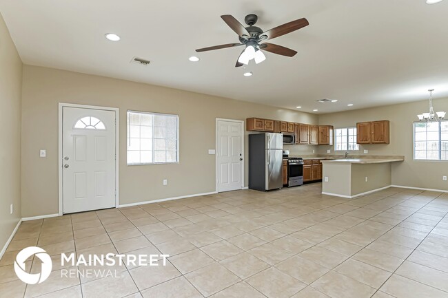 Photo - 5740 S Hildreth Ave