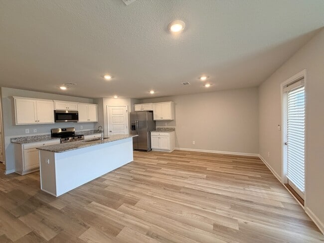 Photo - 10511 HOPEWELL Lp