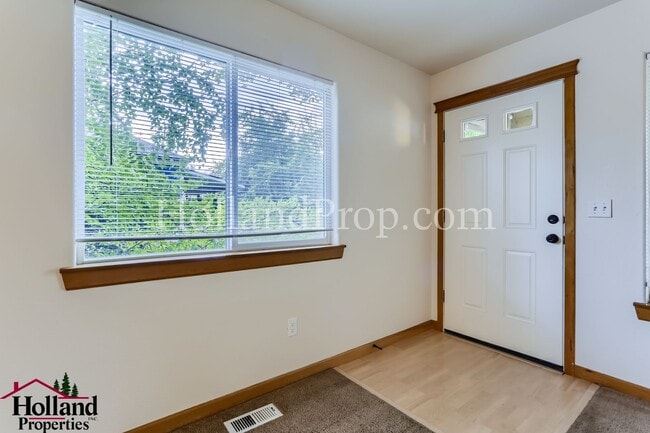 Photo - 6547 SE Woodstock Blvd