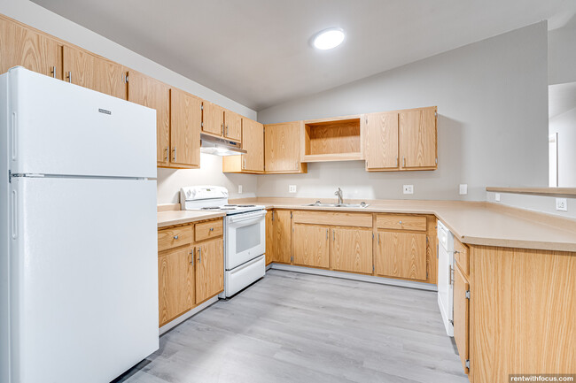 Building Photo - The District Rental
