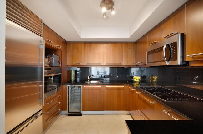Photo - 1331 Brickell Bay Dr Unidad 904
